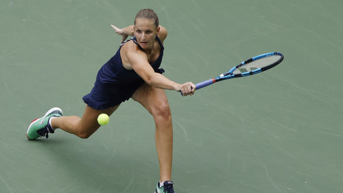 Поставената под №1 Плишкова не успя да прескочи втория кръг