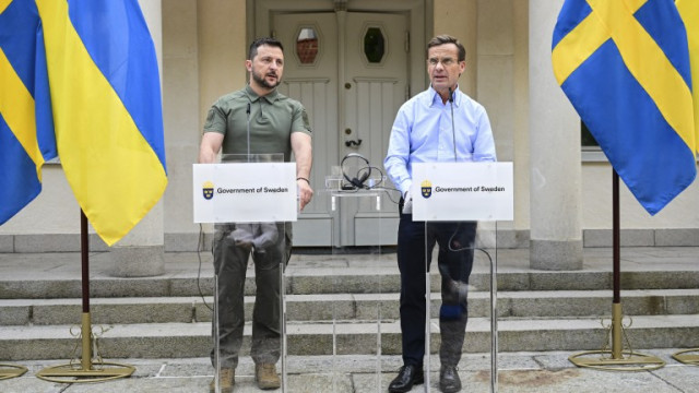 Украйна е започнала да обсъжда с Швеция възможността да получи