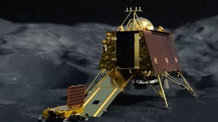 Руската автоматична станция не успя да кацне и се разби в Луната