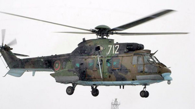 Хеликоптер Ми 17 с екипаж от 24 та авиобаза Крумово от състава