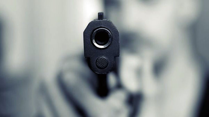 52-годишен мъж от Бургас е прострелял с газов пистолет друг
