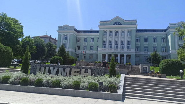 Обвинен в палеж в Шуменско остава в ареста