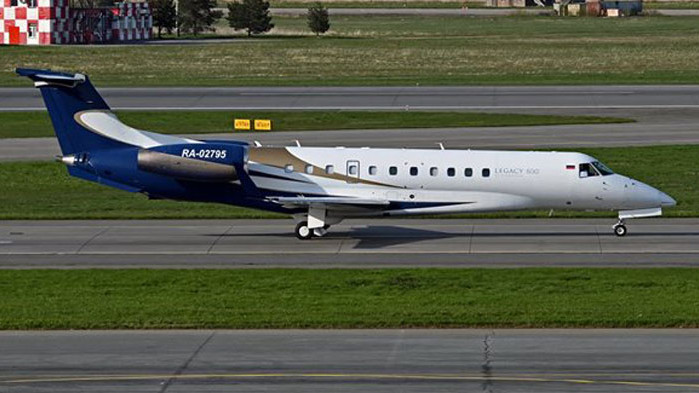 Един от фрагментите на самолета бе открит на 2 км