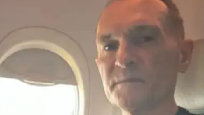 Васил Божков днес се прибира в България, твърди БГНЕС. Въпреки