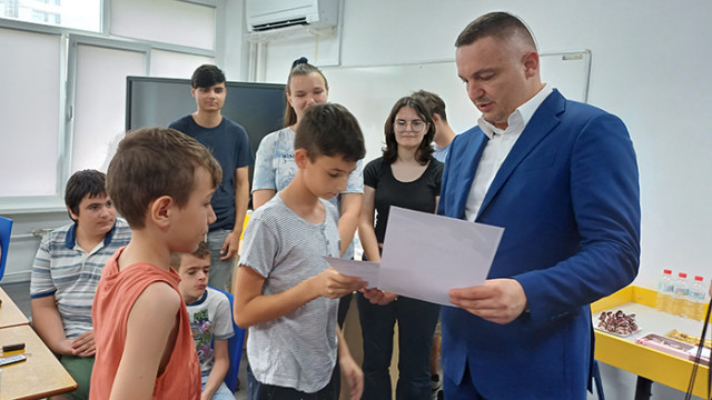 Община Варна и Професионалната гимназия по Компютърно моделиране и компютърни