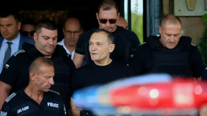 Няколко часа Васил Божков беше разпитван в Софийската градска прокуратура.