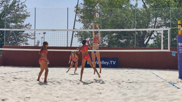 България остана без победа в групите на европейското по плажен волейбол до 18 г.