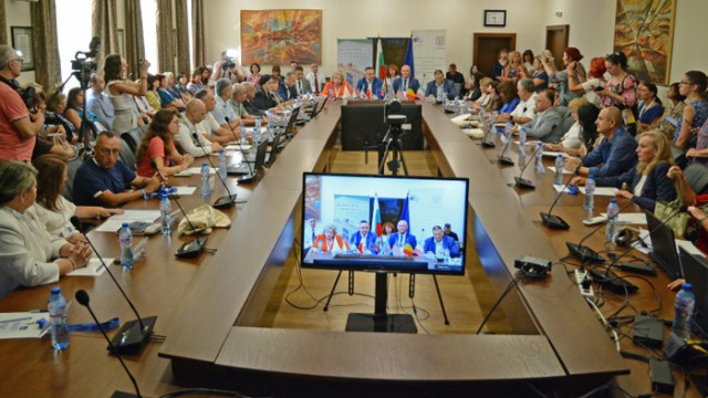 51 училища във Варна кандидатстват за изграждане на STEM центрове