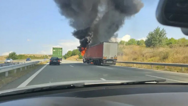 Камион гори на АМ Струма съобщава читател на Tribune Инцидентът