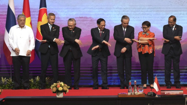Лидерите на държавите от Югоизточна Азия АСЕАН се събират на