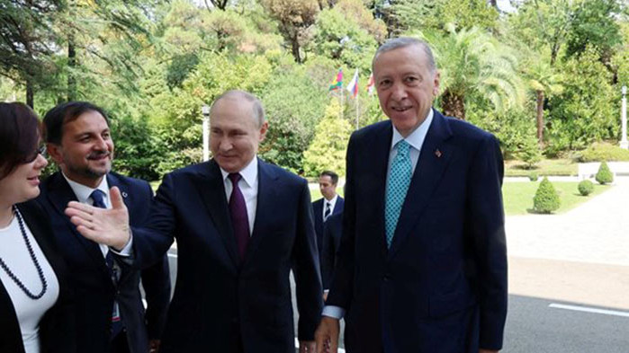 Турция ще продължи да развива отношенията си с Русия в