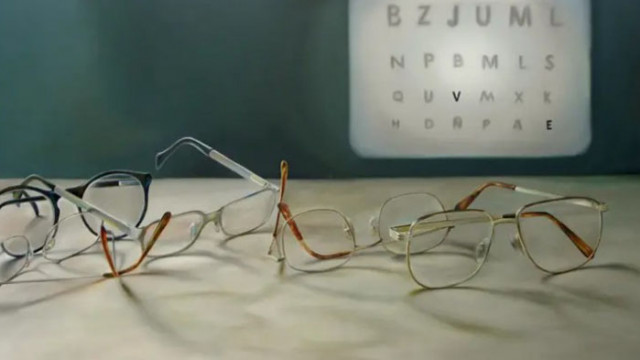 Измама в социалните мрежи с уж саморегулиращи се диоптрични очила