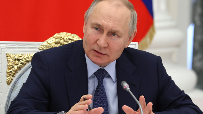 Путин: Евреинът Зеленски прикрива нацизма