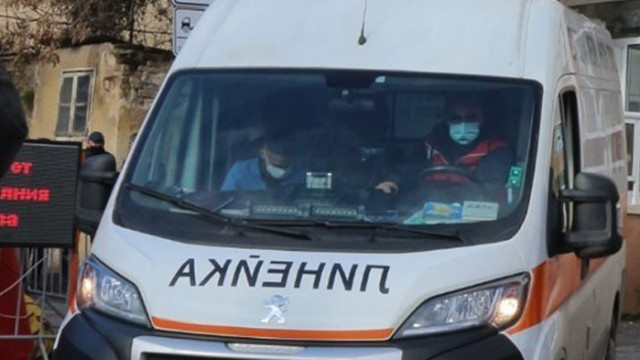 Трима души са пострадали при катастрофата край село Горна Росица