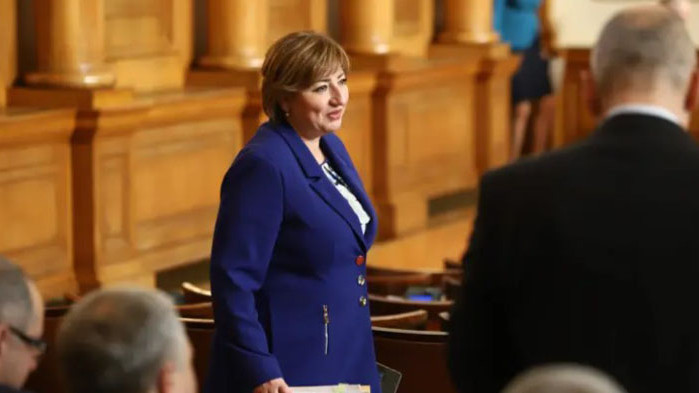 Ротация: Анна Александрова от ГЕРБ замени Стою Стоев начело на Правната комисия