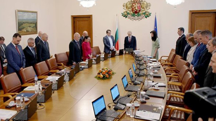 Утрешният ден ще бъде Ден на национален траур за жертвите,