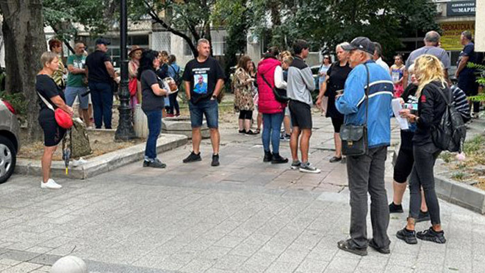 Нов протест в Цалапица иска справедливост за жестокото убийство на Димитър Малинов