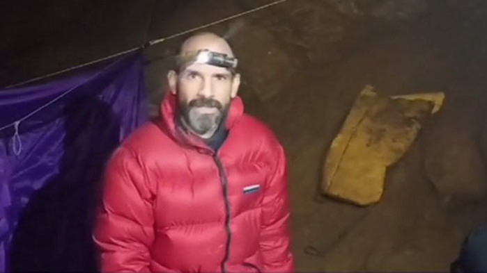 Блокираният на 1000 метра под земята американски учен: Ще ми е нужна сериозна помощ, за да изляза