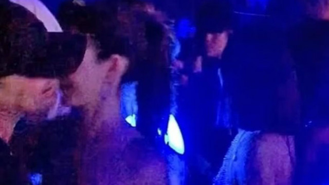 Заснеха Лео Ди Каприо и Витория Черети да се целуват в нощен клуб