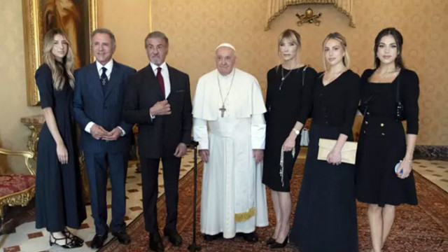 Папата към Сталоун: Израснахме с твоите филми. "Роки" му предложи да се боксират