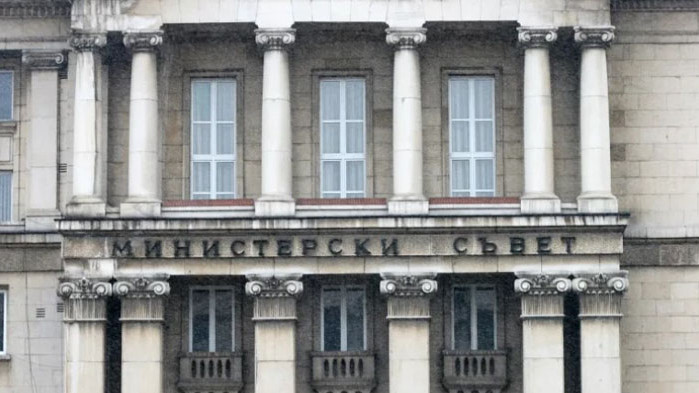 Правителството одобрява премахване на забраната за внос на зърно от Украйна