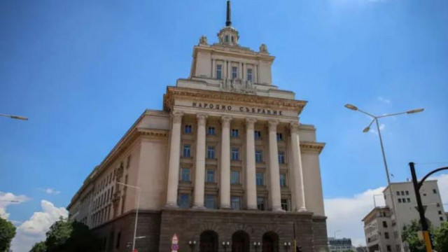 Парламентът премахна забраната за внос на украинско зърно Това се