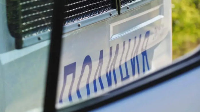 8 души пострадаха при катастрофа между лек автомобил и микробус