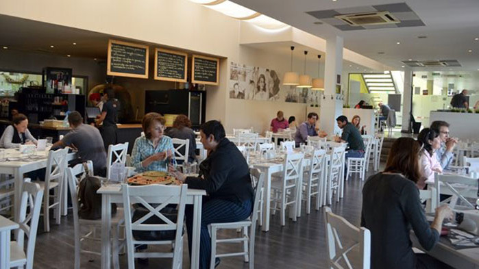 Опасността от легализирането на бакшишите е в това, че ресторантьорите тутакси ще вдигнат със същия процент цените Преди