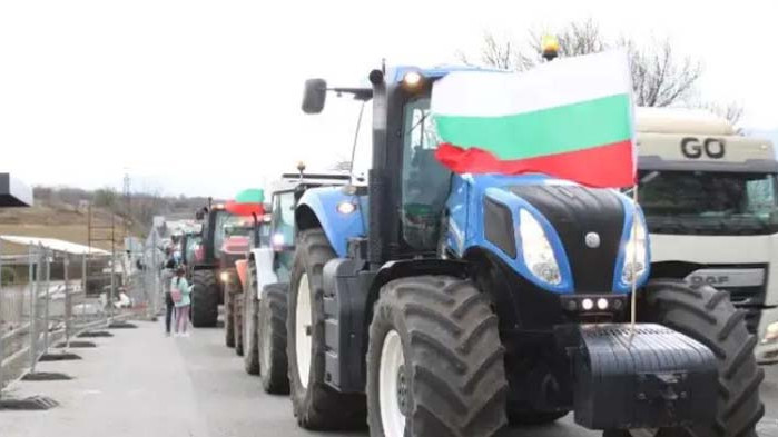 Започват протестите на българските фермери след отпадането на забраната за