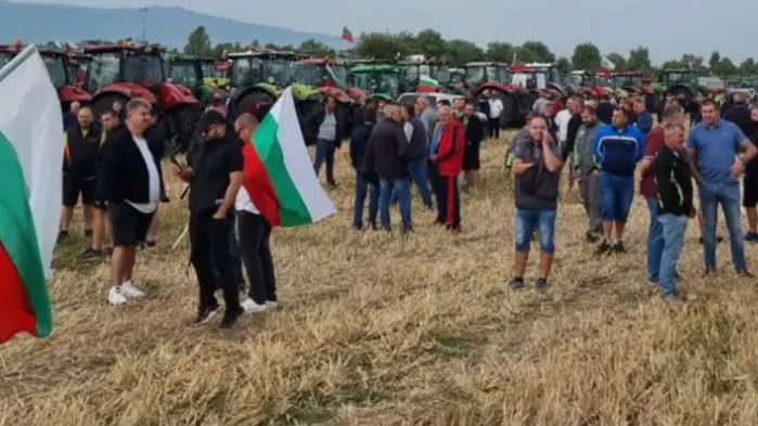 Земеделските производители се събират край Долни Богров