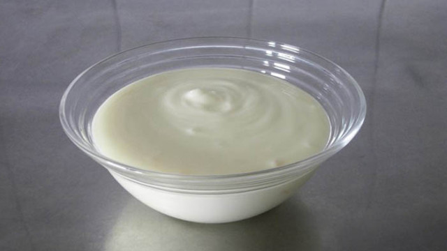 Киселото мляко може да неутрализира миризмата на чесън установи американско