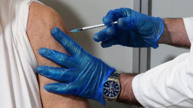 Започва ваксинацията на възрастните хора срещу грип и срещу COVID 19 с новата ваксина