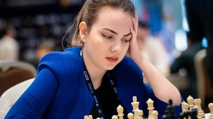 Сребърната медалистка от Световната купа по шахмат - Нургюл Салимова,
