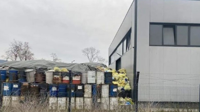 Опасни отпадъци ще бъдат събирани в  общините Варна и Добрич от октомври