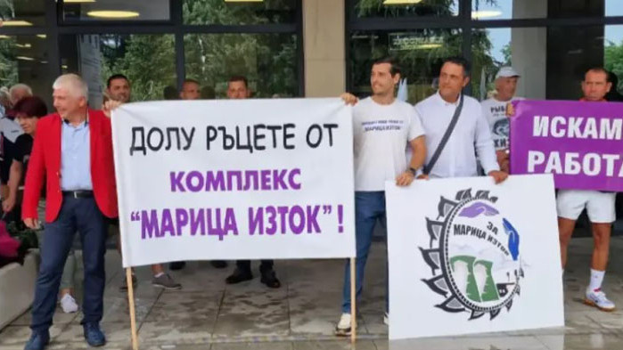 Министърът на енергетиката отива при протестиращите. Ще го приемат ли?