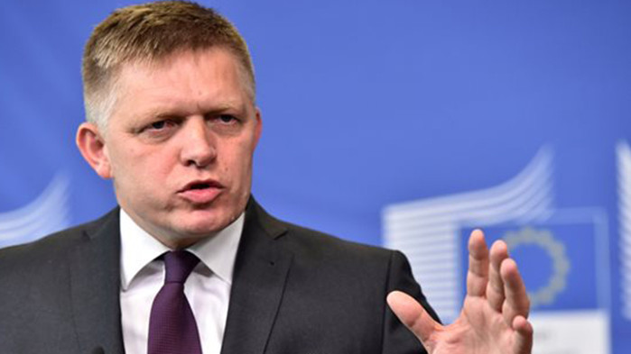 Словакия избира между проруския бивш премиер Фицо и прозападните либерали