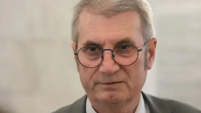 Христо Хинков: Премиерът има доверие в мен, не съм обмислял оставката си