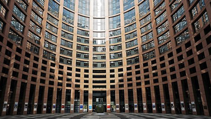 Парламентът одобри нови правила за защита на работниците в ЕС