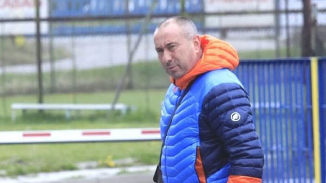 Мъри Стоилов вариант за нов треньор на АПОЕЛ