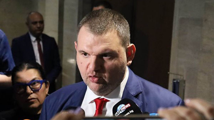 Делян Пеевски: Ако министър Радев подписва нещо неизпълнимо, ще му искаме оставката
