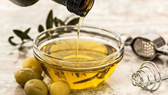 Увеличават се кражбите на маслини и на зехтин в Гърция