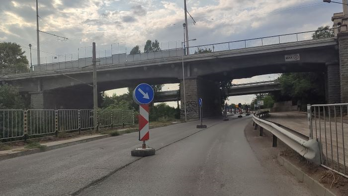 В събота затварят напълно бул."Девня" от кръговото кръстовище - КЗ до бул. "В. Левски"
