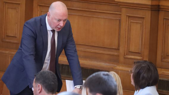 Председателят на Народното събрание Росен Желязков обяви че ще свика