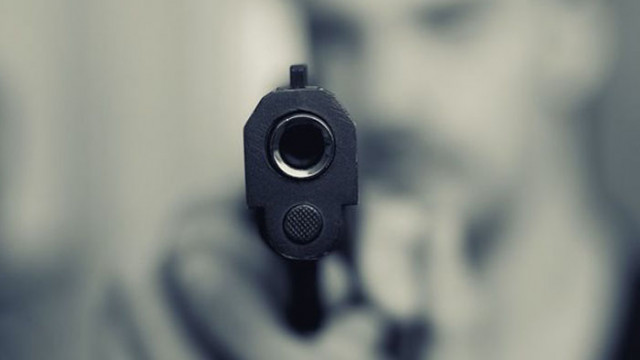 С пистолет заплаши съучениците си 16 годишен от ТОХ а в Банкя