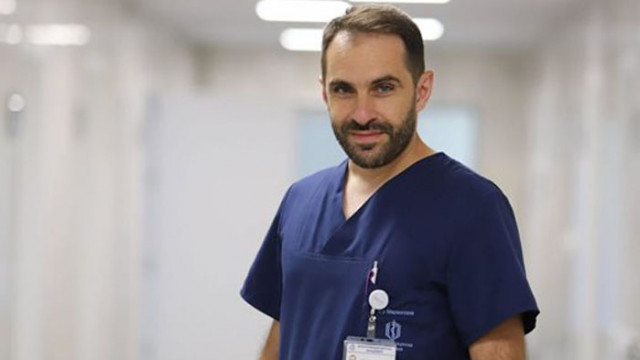 Съдовият хирург д р Светозар Марангозов спаси от сигурна смърт възрастна