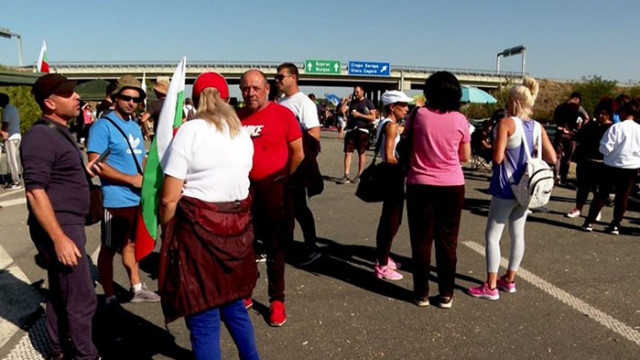 Девети ден автомагистрала Тракия остава блокирана Протестиращи миньори и енергетици