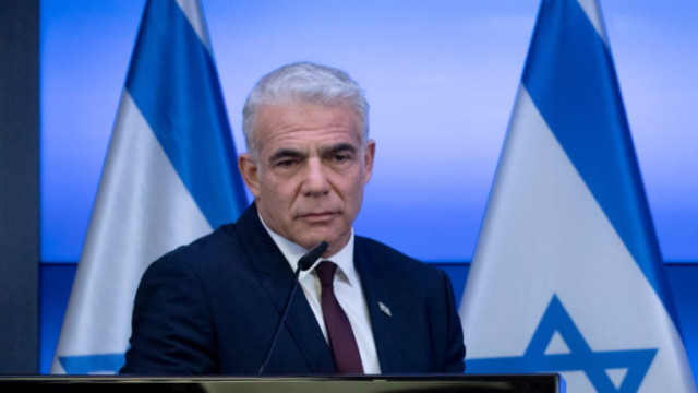 Израелският опозиционен лидер Яир Лапид предложи в събота сформирането на извънредно