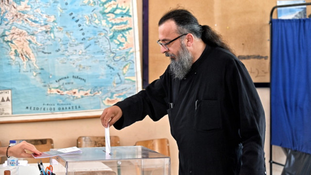 Днес Гърция провежда първия тур на общинските и регионалните избори На