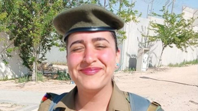 19 годишната военна от Израел Наама Бони успяла да изпрати съобщение
