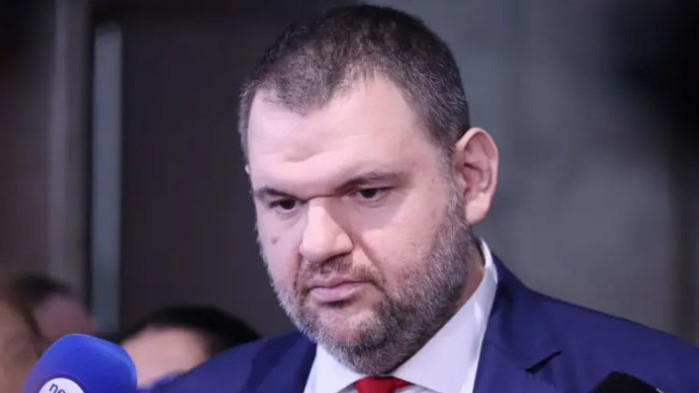 Пеевски към правителството: Върнете в родината всички желаещи българи от Израел
